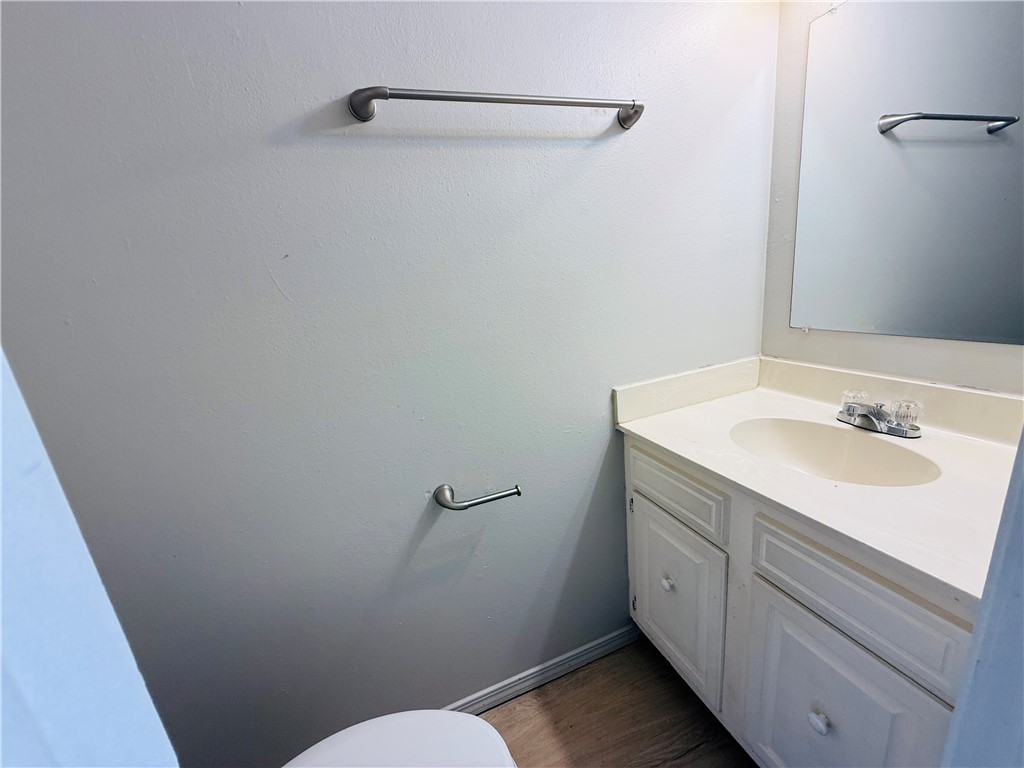 2-17-30 SPRINGDALE OUTLOTS - Residential Lease