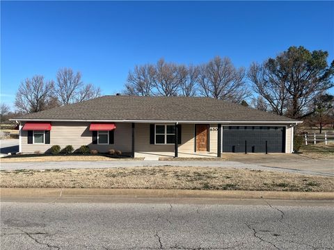 Photo of 6308 Har-Ber Avenue, Springdale, AR 72762 (MLS # 1336652)