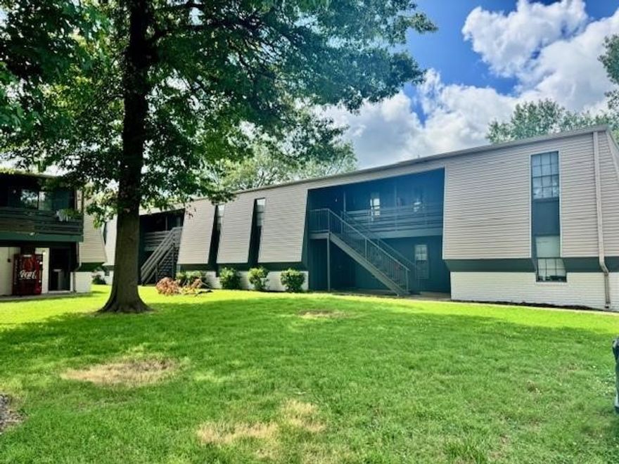 One bedroom located in Springdale! Comes with refrigerator, oven/range, and dishwasher. Laundry onsite. We process applications as we receive and once an application is approved, we reach out for deposit. Deposit secures the unit not the application. Please be aware of scams. Our application process is to be paid online through a secure portal, and we do not accept cash, CashApp, Venmo, and/or PayPal. Showings are through appointments only. Tenants responsible for all utilities - $25 water fee charged to account every month. Pictures are of like unit - same layout, finishes may vary!