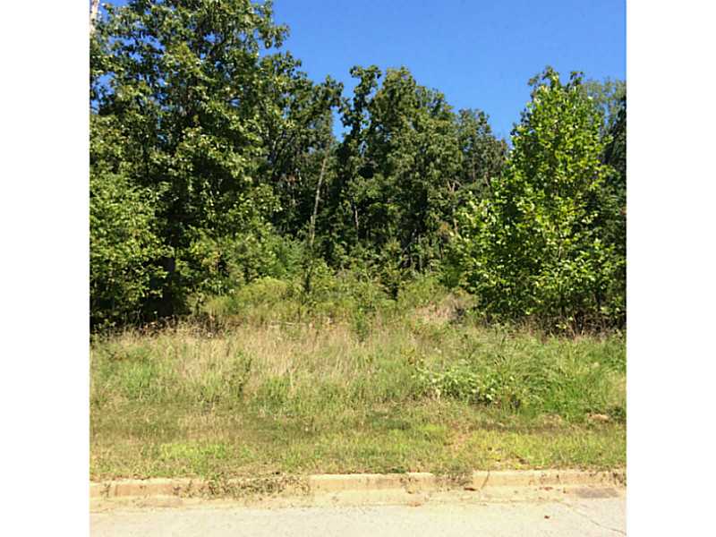 Bring your building plans and build your dream home in this nice subdivision with newer homes. Last few lots available in this SD, end of the street with little traffic. Close to I 49, U of A and Fayetteville. Fayetteville address in Greenland.