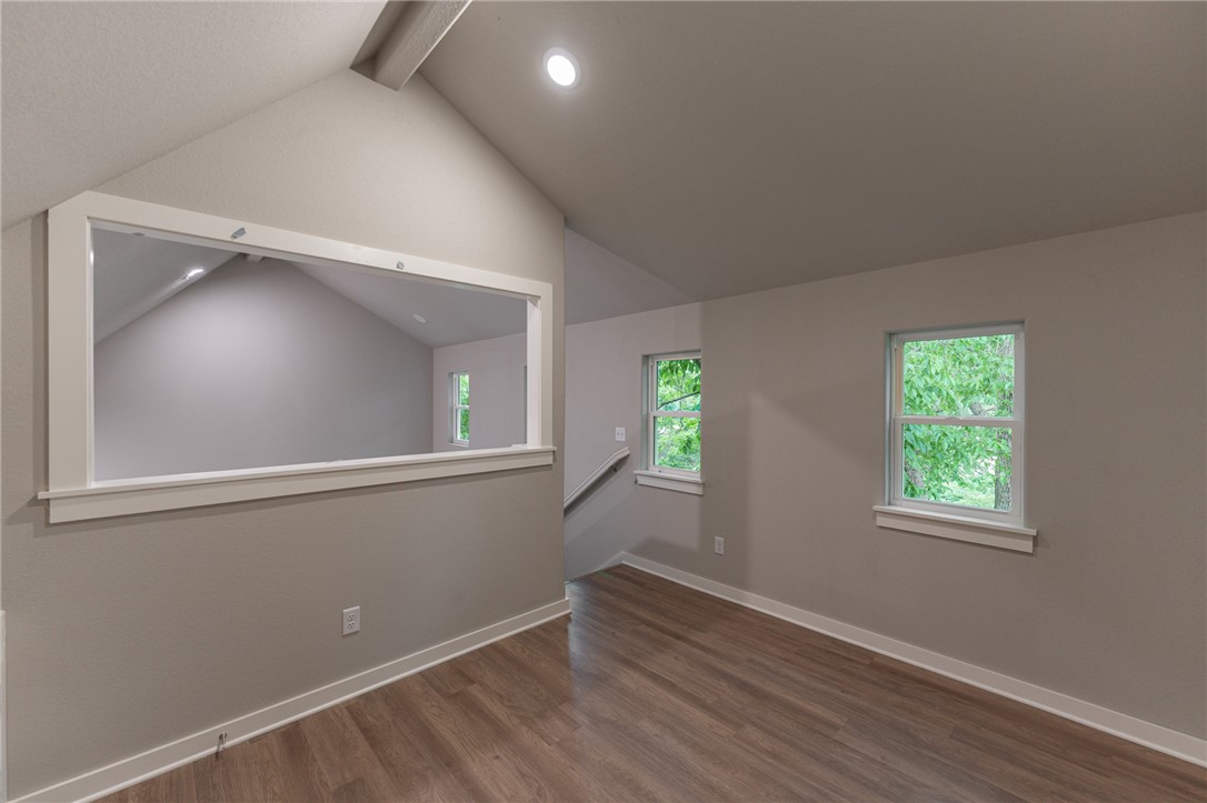 Van Buren Avenue Residences - Residential