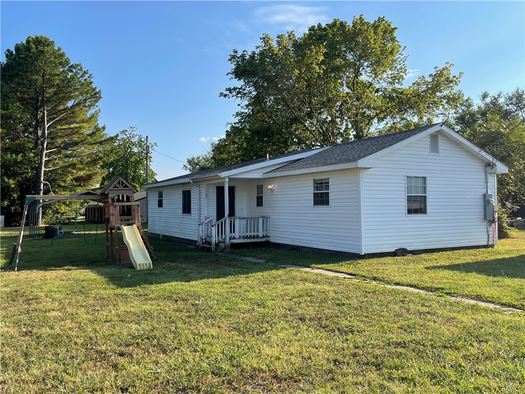 This charming 3 bedroom 2 bath home has the charm and convenience for first time home buyers, families or investors. This property has a front driveway with covered parking as well as an alley located at the back with additional covered parking. This home is located near downtown, schools, parks and walking trails.
All appliances will convey to buyer as well as 2 carports and playset.