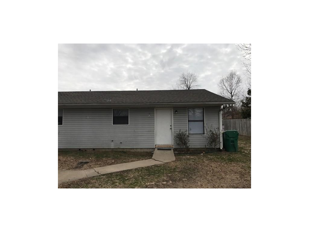 Affordable 2 bedroom 1 bath duplex close to Downtown Springdale just minutes away from shopping and restaurants and walking distance to the City Park.**Pictures vary per unit** Applications are completed through our website: prestigenwa.managebuilding.com. Each person 18 years or older needs to fill out separate application. $30.00 Application fee per applicant.