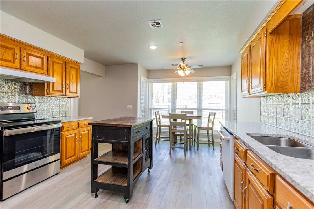 Woodhaven Manor Sub - Residential Lease