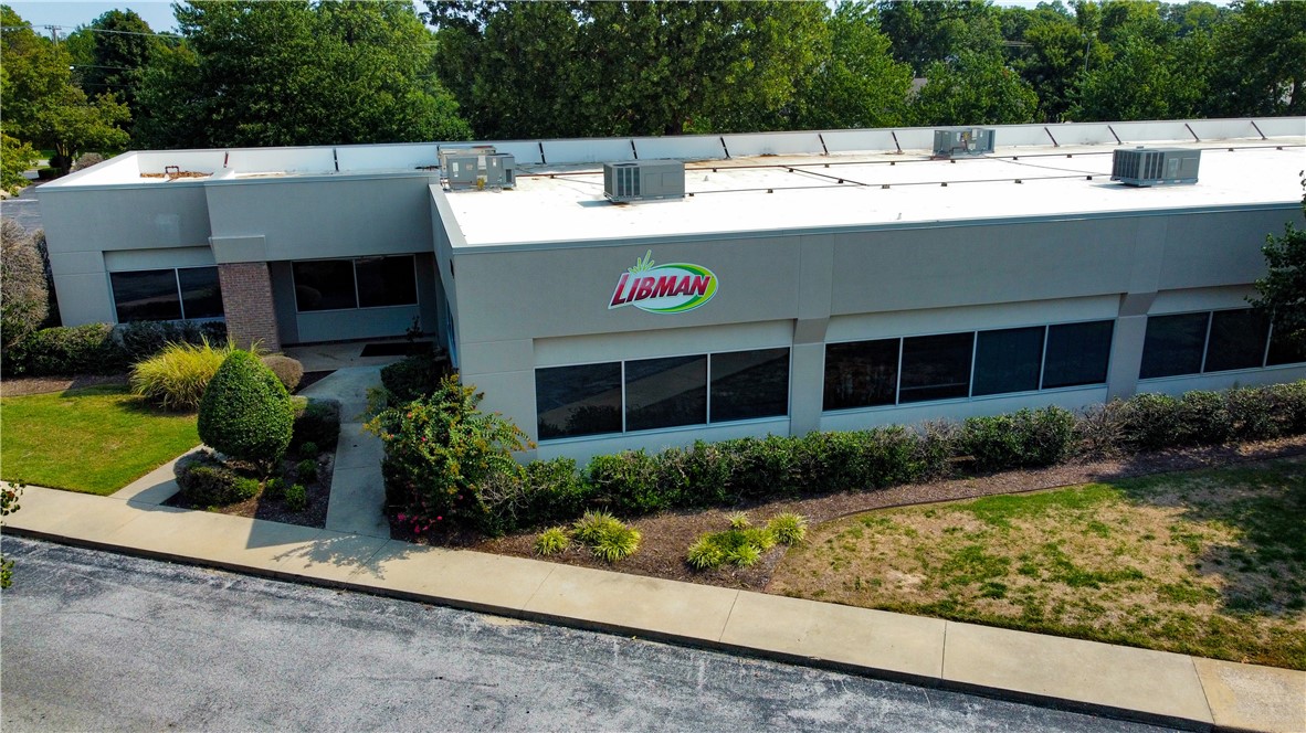 Closest office park to the new Walmart Global Campus. On-site property management, direct access to I-49. Amenities include: on-site fitness center, mountain bike trail, hotel & daycare services. Security deposit is equal to first month's rent. Tenant pays for phone, internet and janitorial services.