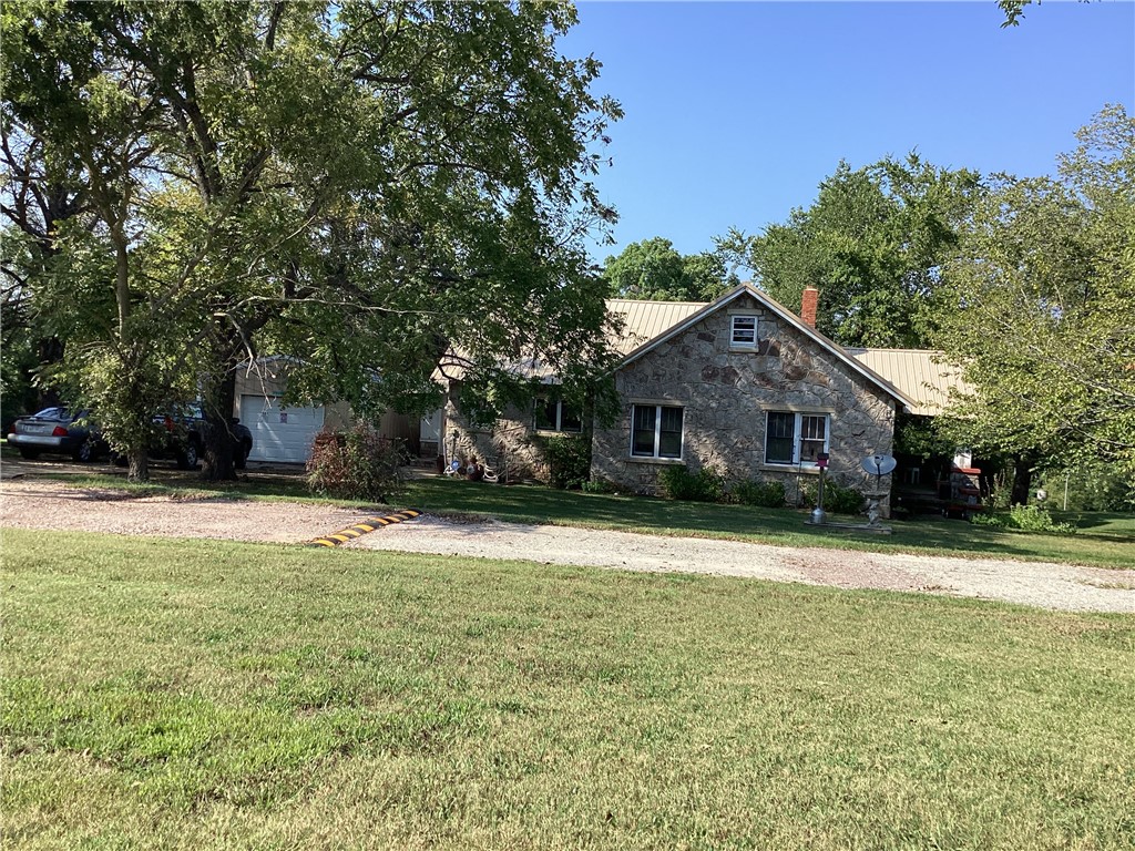 Unique opportunity to own a 3 bedroom, 2 bath Brick Home centered in Lead Hill, Arkansas, just 7 miles from Bull Shoals Lake. Situated near Diamond City and Sugarloaf Marina, this property comes with a tenant on a lifetime lease, with no rent, maintenance, or tax obligations. The property is sold as-is and cannot be shown or financed. Don't miss this chance to invest in a property with a built-in tenant in a desirable location near the lake and marinas.