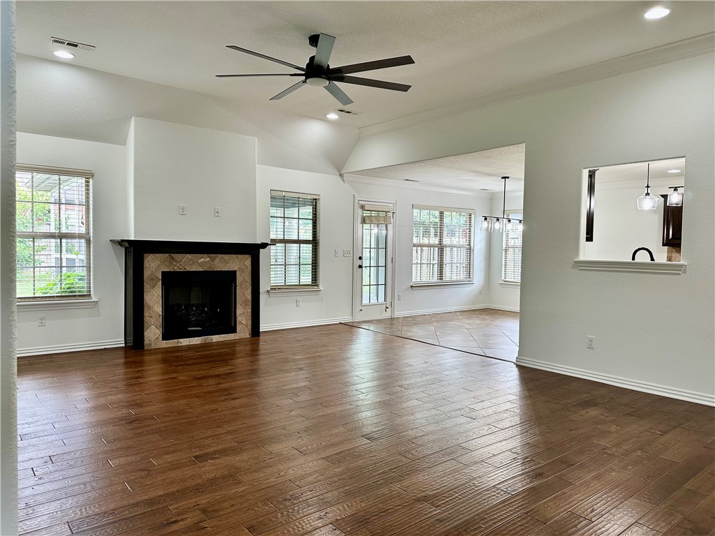 CORNERSTONE RIDGE PH I-BENTONVILLE - Residential Lease