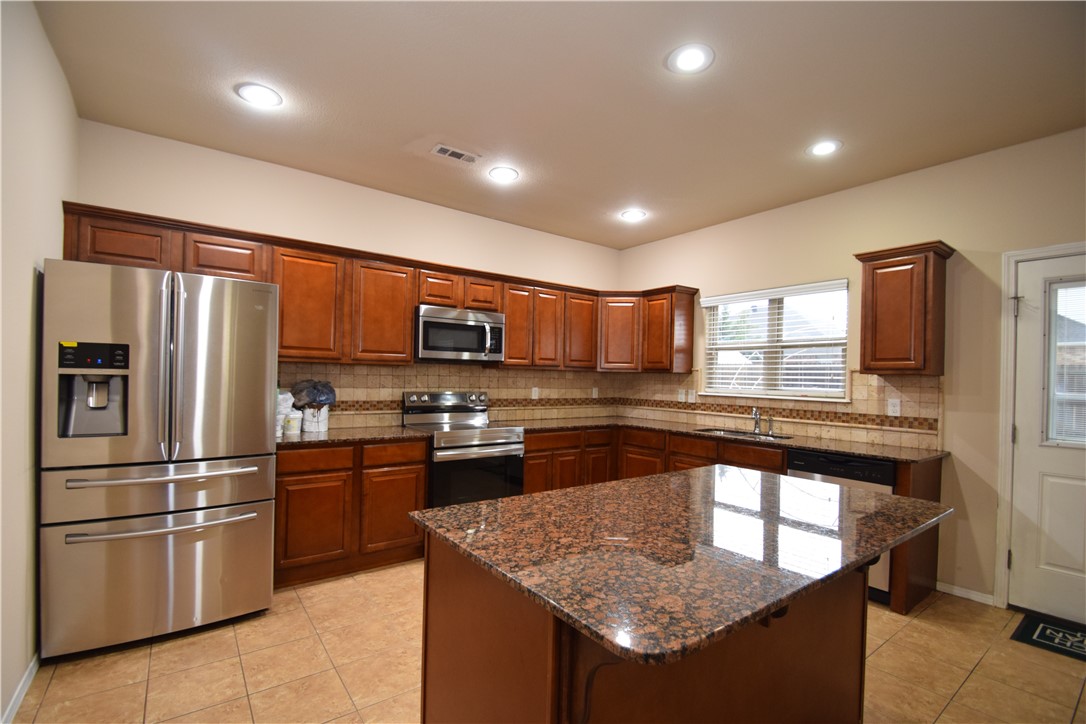 Dixieland Crossing Ph 2 Rogers - Residential Lease