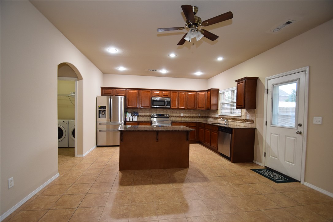 Dixieland Crossing Ph 2 Rogers - Residential Lease