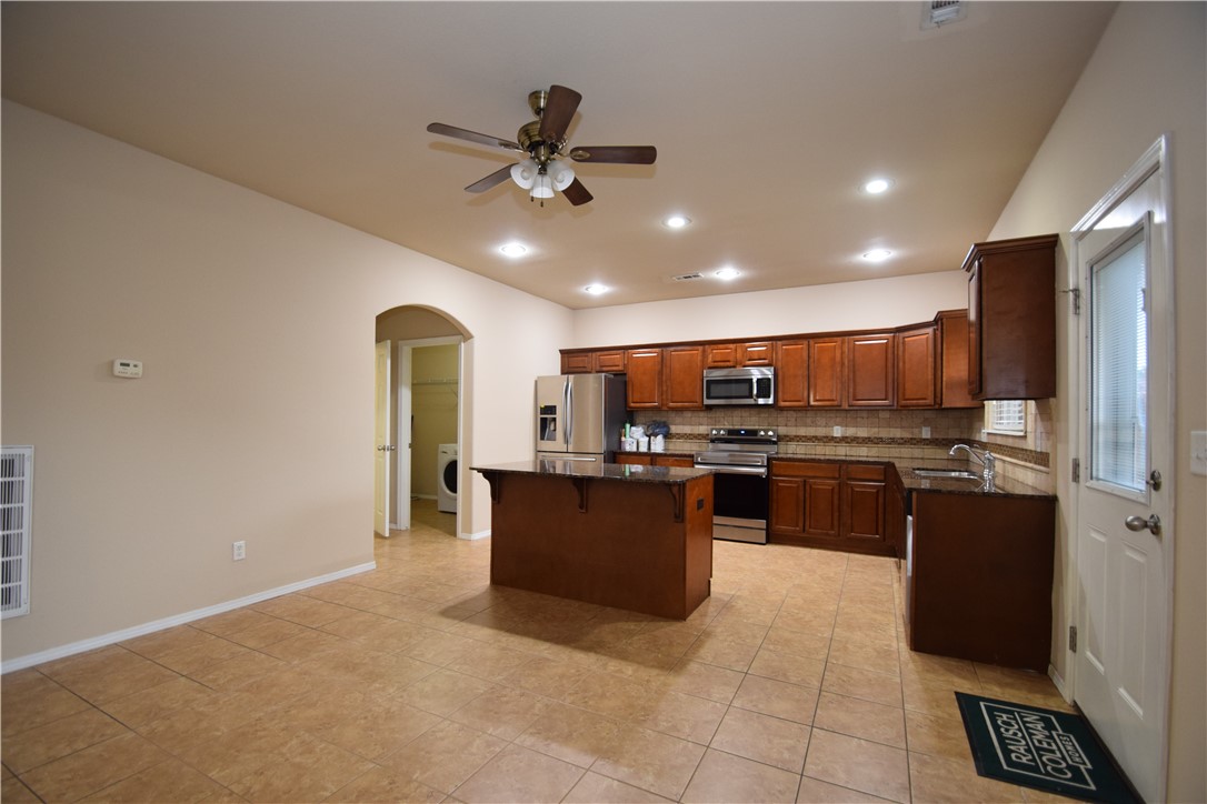 Dixieland Crossing Ph 2 Rogers - Residential Lease