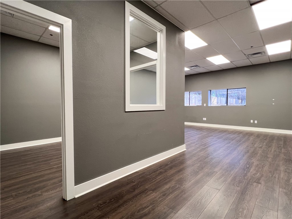 Prime office space available for lease on Walnut Street! Enjoy a professional work environment conveniently located in the heart of the city. This space includes all utilities, ensuring predictable monthly expenses and hassle-free operations. Tenants have access to a spacious shared conference room, perfect for meetings, presentations, or collaborative projects. Ideal for startups, professionals, or small businesses looking for a comfortable, ready-to-move-in office solution. Don't miss out on this opportunity. Reach out to schedule your showing today.