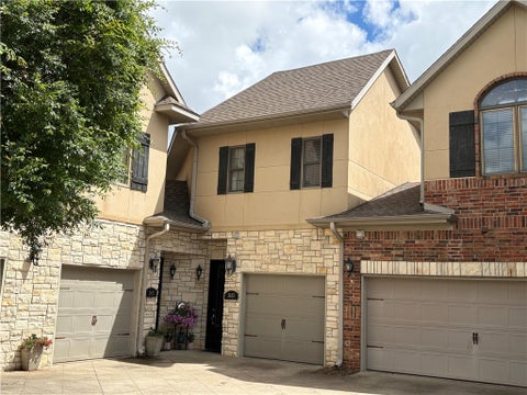 Photo of 2623 S Everest Avenue, Rogers, AR 72758 (MLS # 1349073)