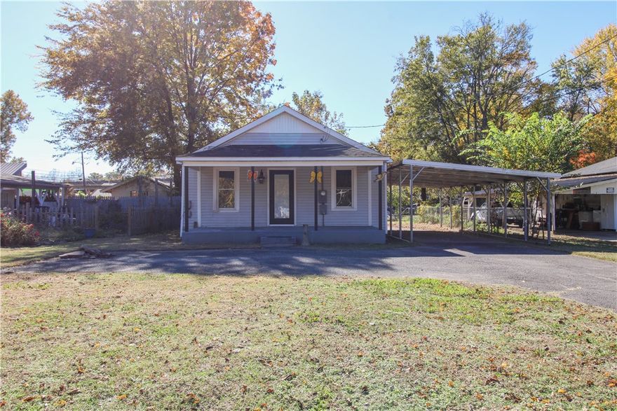 Discover this inviting 2-bedroom, 1-bath home located just steps from Russellville City Park and all that downtown has to offer. With plenty of parking and a great central location, this property is perfect for anyone looking for comfort, convenience, and charm in one package.