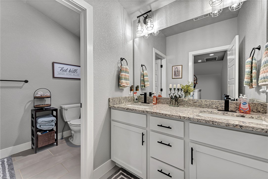 Grove Ph III, The Rogers - Residential