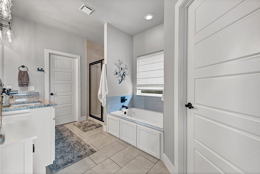 Grove Ph III, The Rogers - Residential