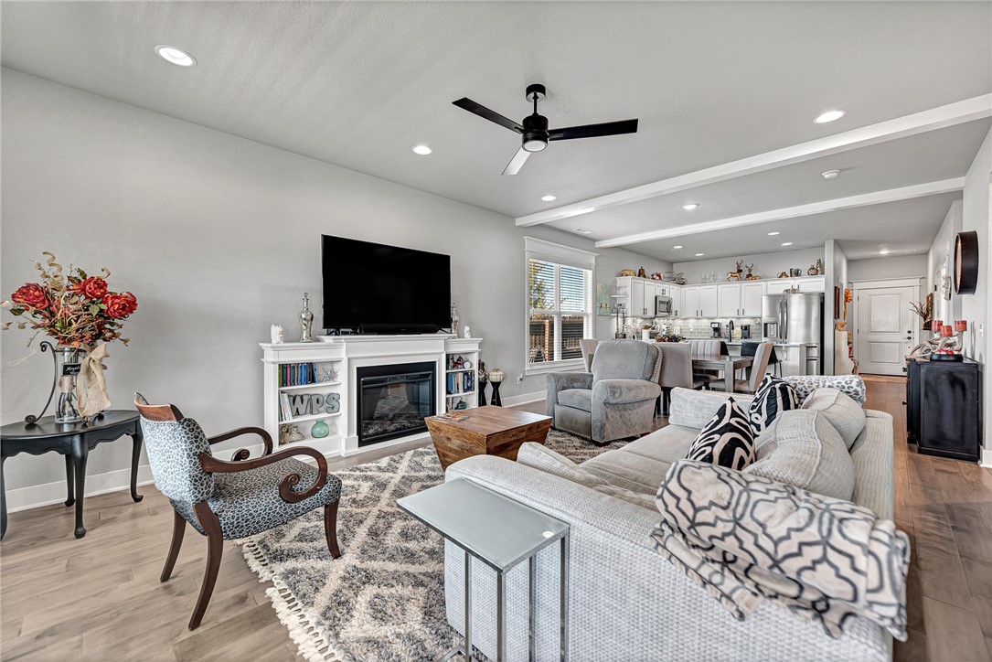 Grove Ph III, The Rogers - Residential