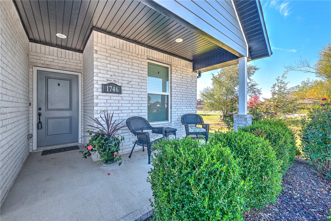 Grove Ph III, The Rogers - Residential