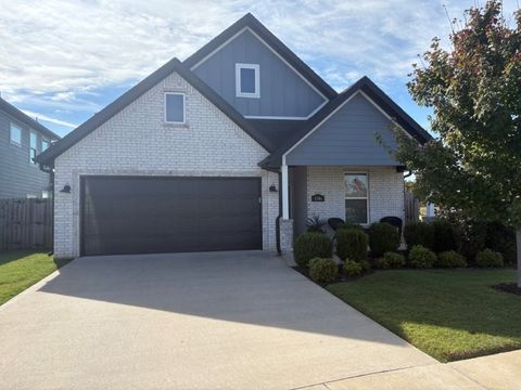 Photo of 1746 W Broadway Place, Rogers, AR 72758 (MLS # 1327057)