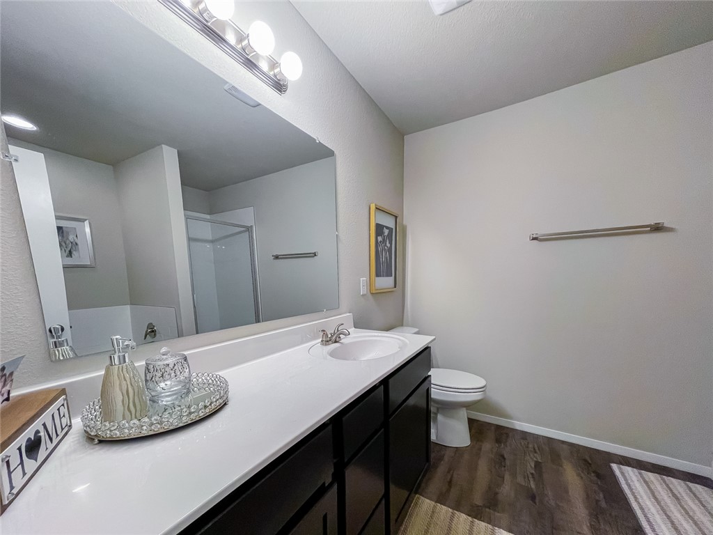 WALNUT HILL SUB PH V-PEA RIDGE - Residential
