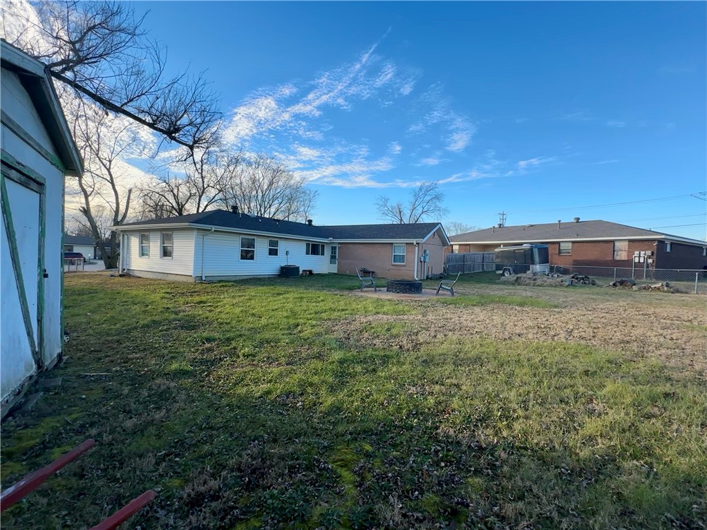 Dixieland Village 1st Add Rogers - Residential