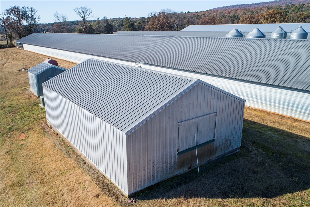 River Valley Farming - Farm