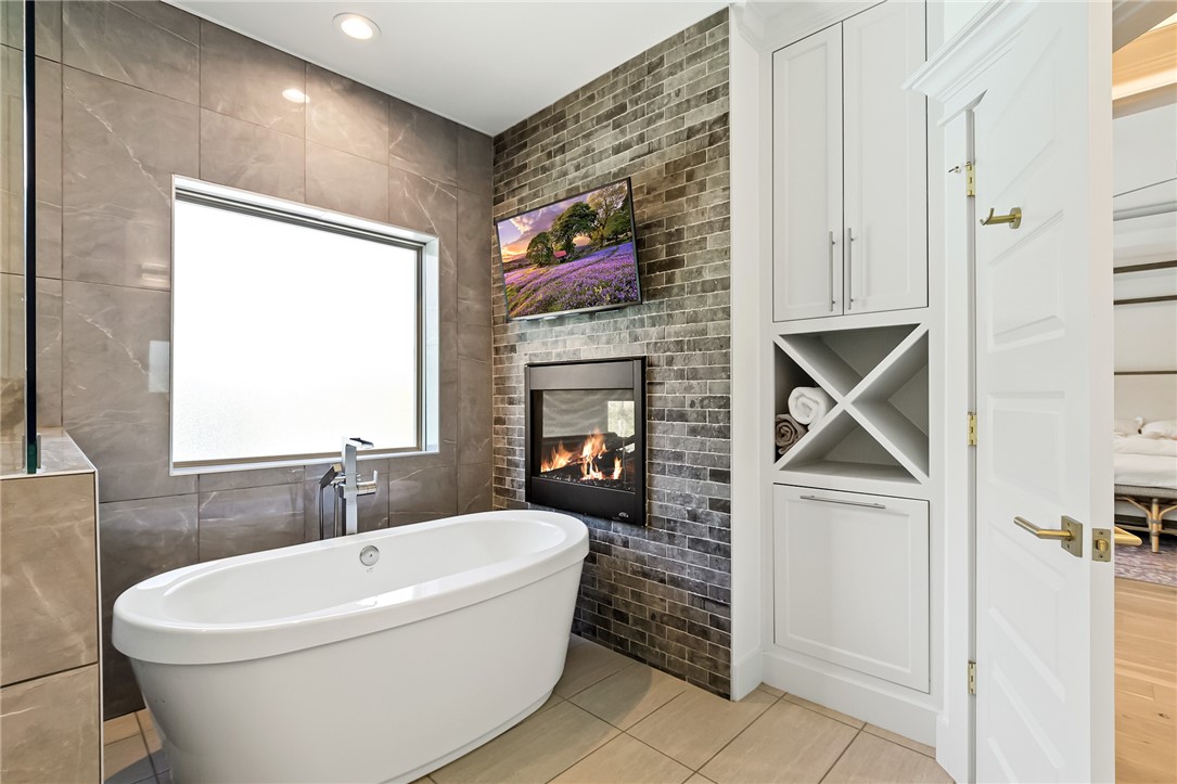 Pinnacle Sub Ph 4 Rogers - Residential