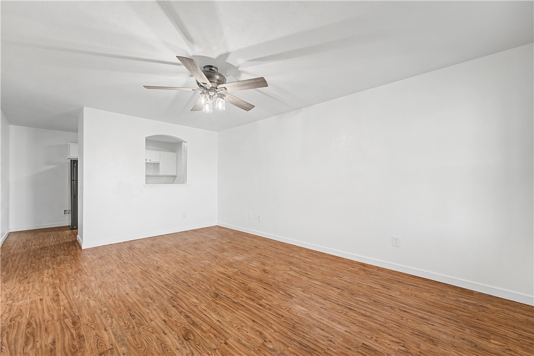 CARRIAGE SQUARE COURT HPR-BENTONVILLE - Residential