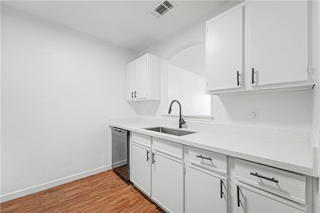 CARRIAGE SQUARE COURT HPR-BENTONVILLE - Residential