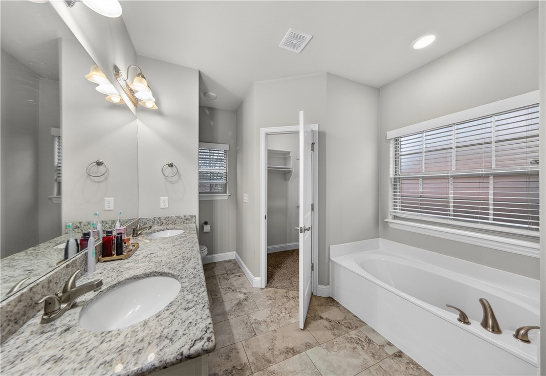 Oak Creek Springdale - Residential Lease