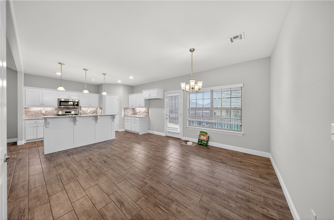 Oak Creek Springdale - Residential Lease