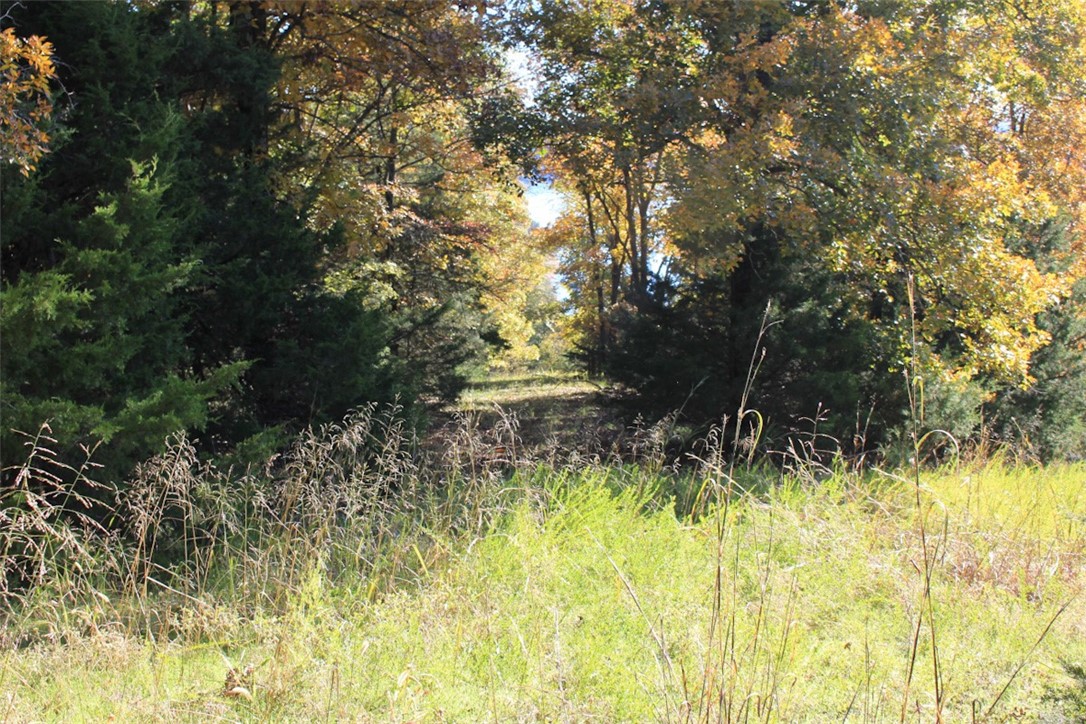 Woodlake Estates - Land