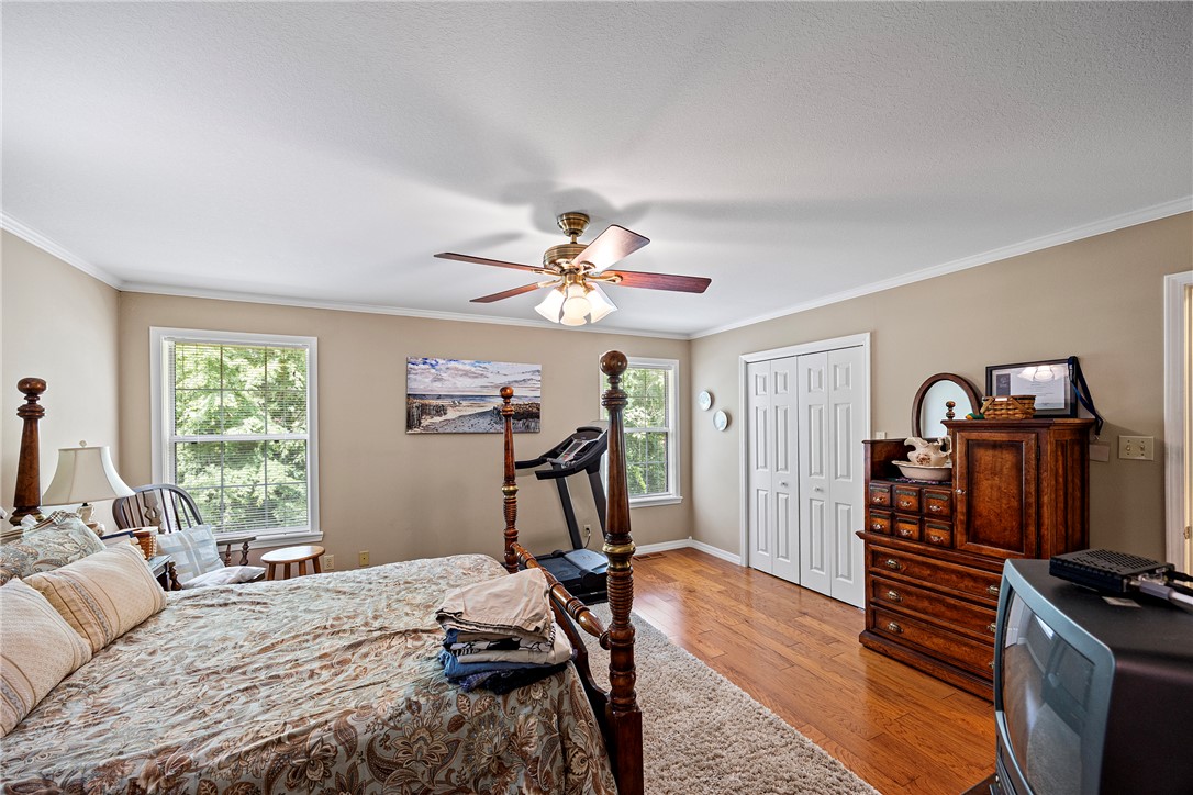 Hickory Hills Ph Ii - Residential