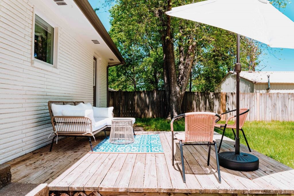 Thompsons Sub Bentonville - Residential