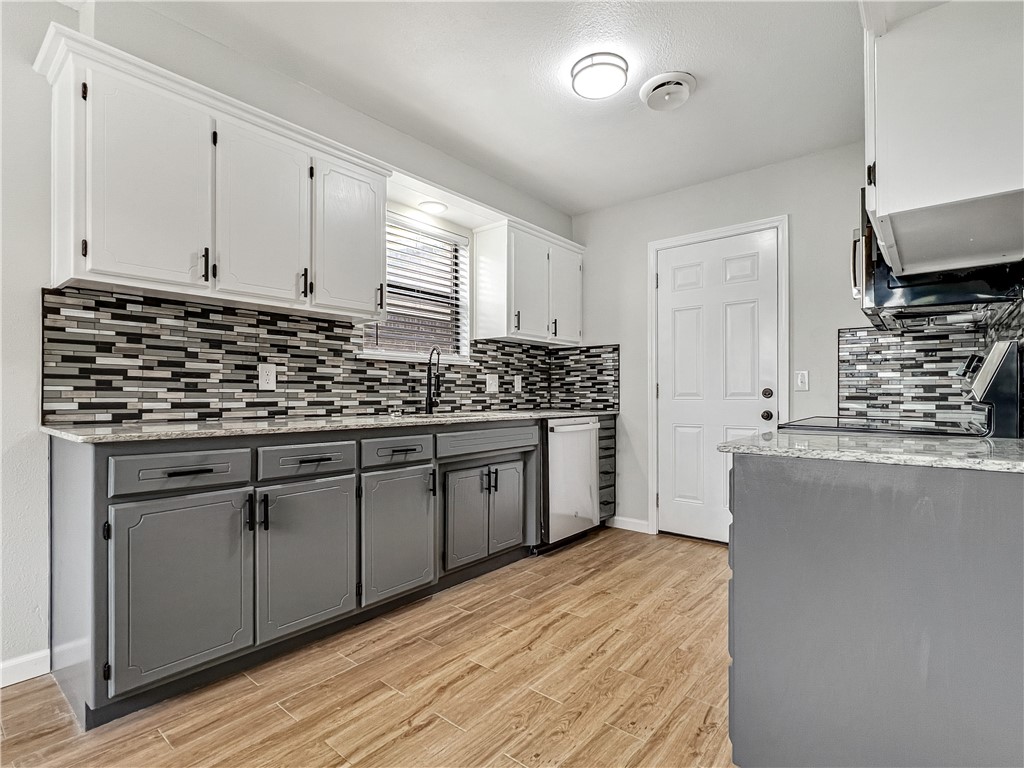 Western Terrace Unit 2 Rogers - Residential