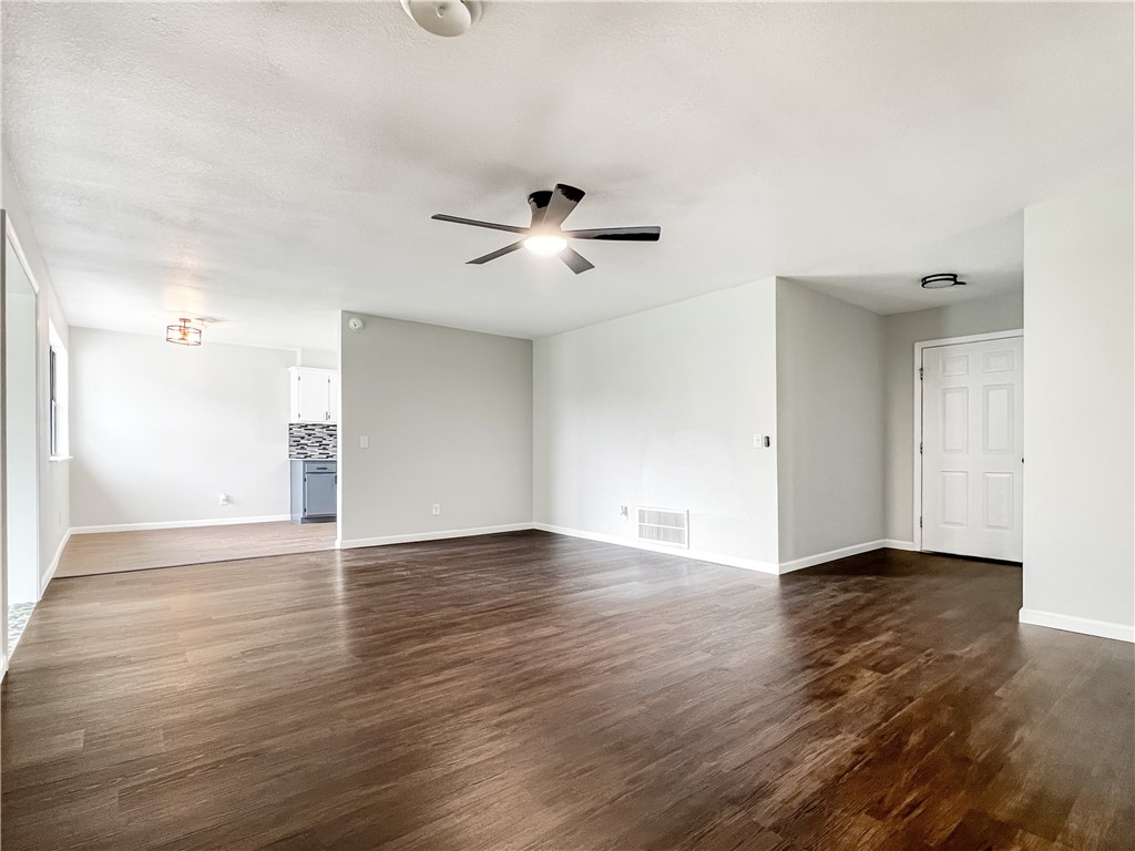 Western Terrace Unit 2 Rogers - Residential