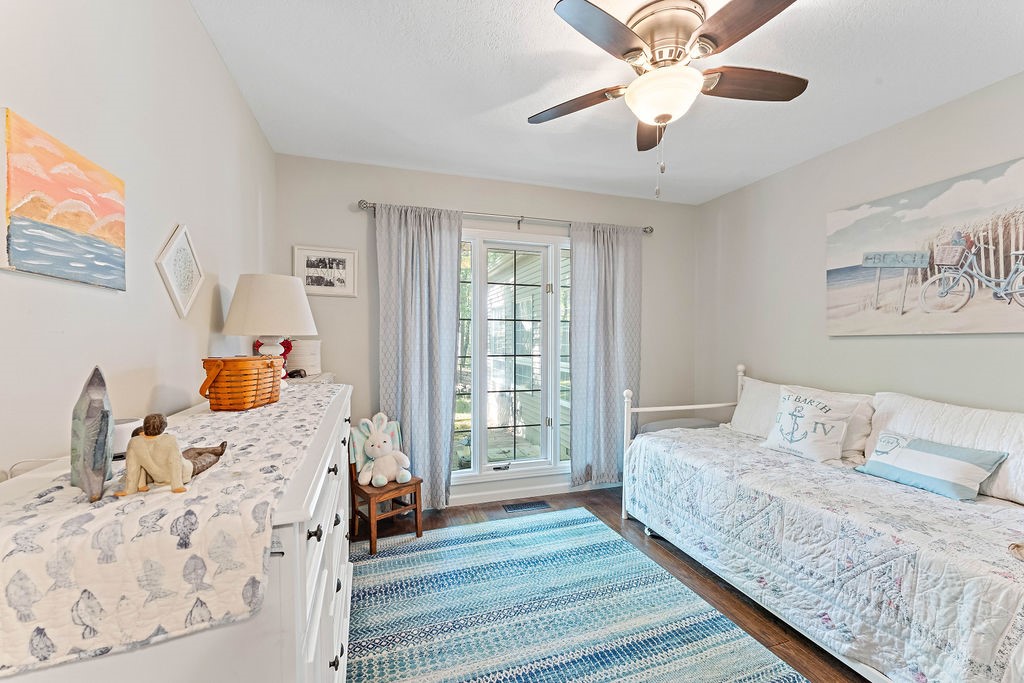 Unit 115 Holiday Island - Residential