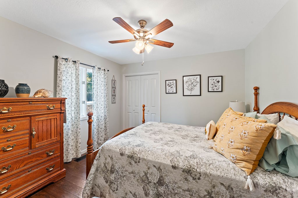 Unit 115 Holiday Island - Residential