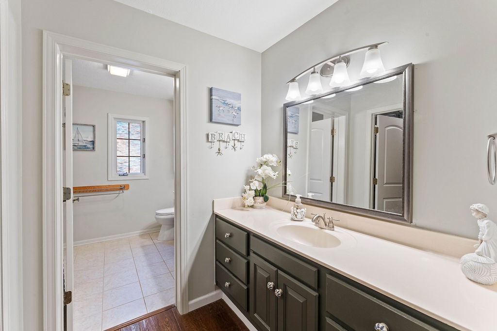 Unit 115 Holiday Island - Residential