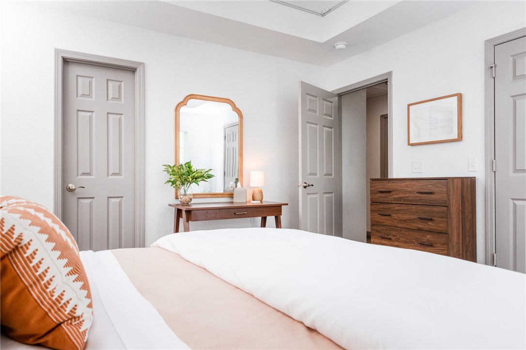 University Acres Sub - Residential Lease