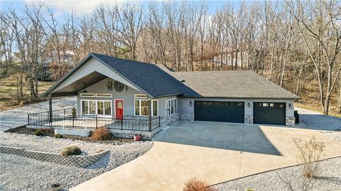 Photo of 45 May Lane, Bella Vista, AR 72715 (MLS # 1337683)