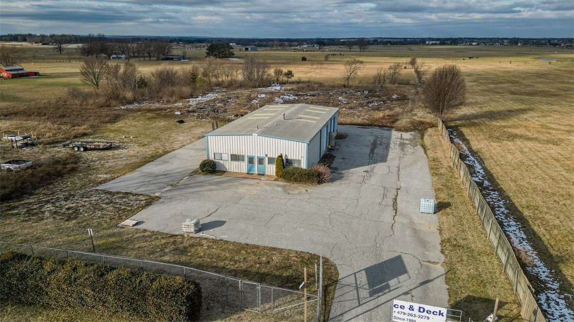 Springdale Outlots - Land