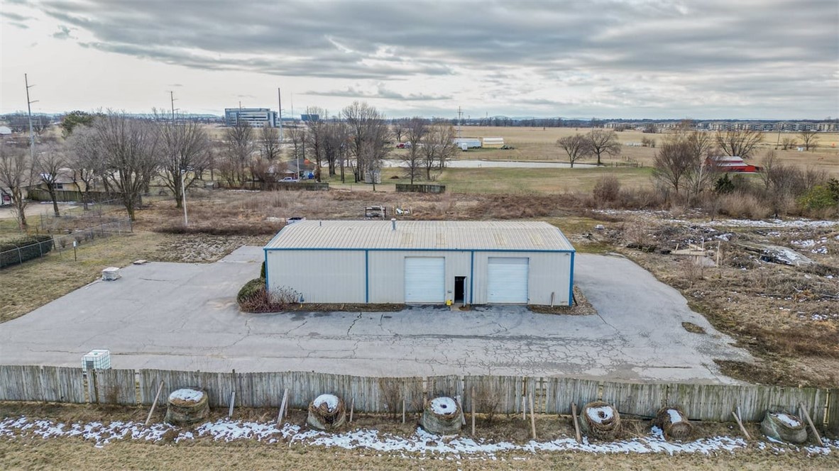 Springdale Outlots - Land