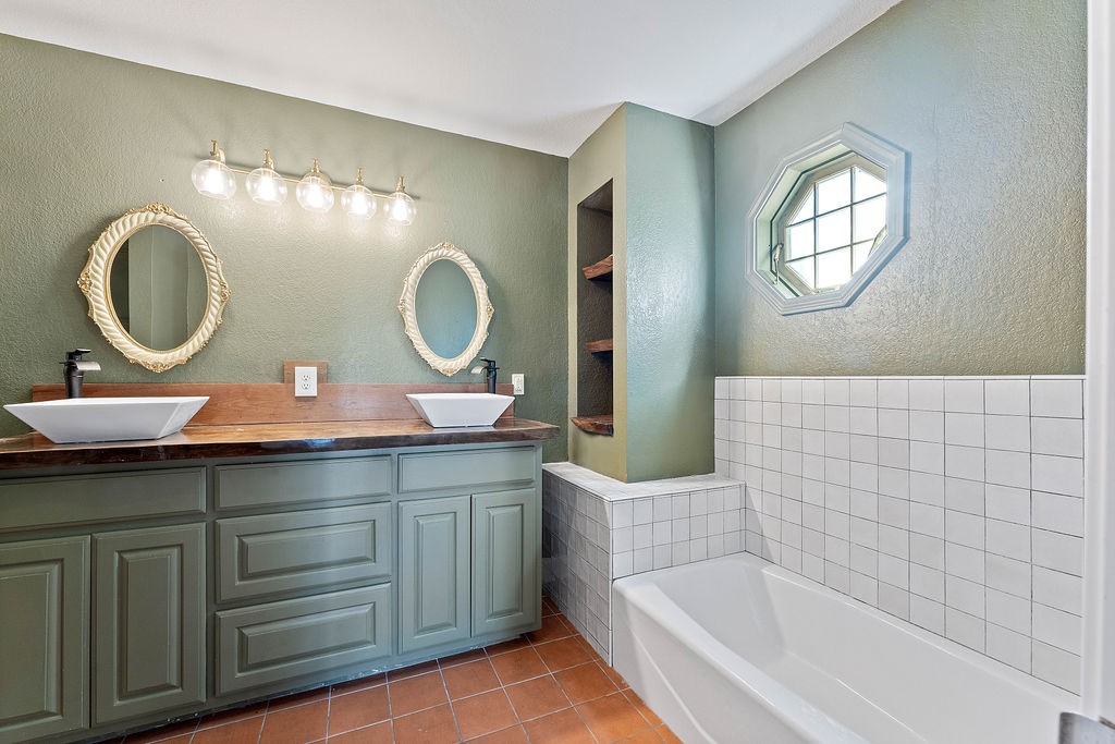 Shepherd Hills Add Little Flock - Residential