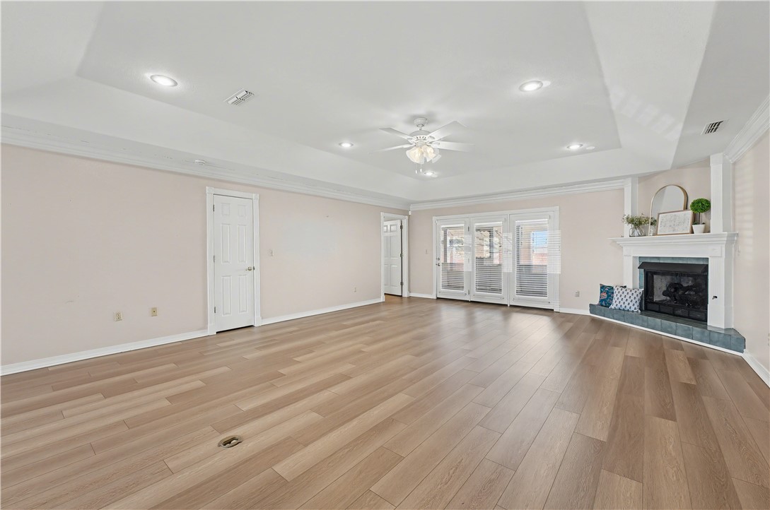 Country Club Estates - Residential