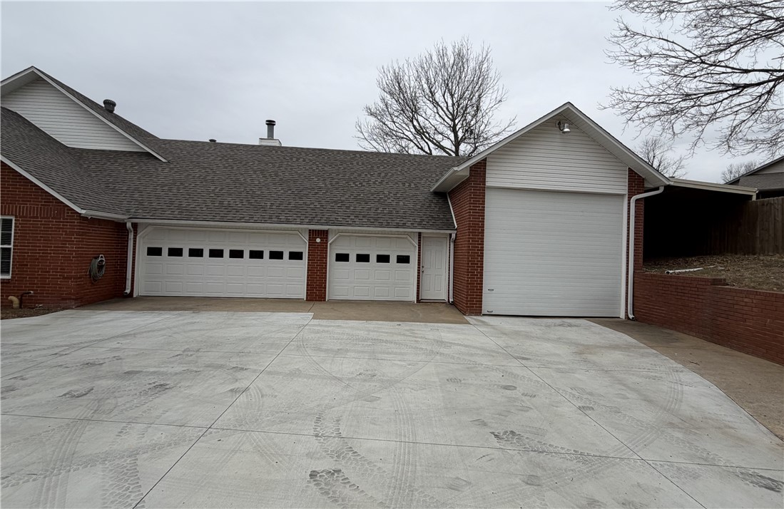 Country Club Estates - Residential