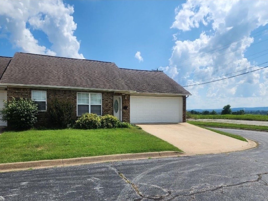 Welcome home to this beautiful 3BR 2 Full bath single level condo located just minutes from shopping, restaurants, and everything else that Harrison has to offer. This home offers the convenience of in-town living, without the maintenance of yard work and up-keep. With an oversized, insulated, and finished 2 car garage, large office, good sized bedrooms, and open kitchen/dining room, this home is great for a busy family, or grandparents who love to have the grandkids over. Home features a brand-new complete HVAC system in Dec 2024, hot water heater in Nov. 2022, and new paint throughout house and garage in Jan. 2025. Seller is offering a $3,700 flooring allowance.