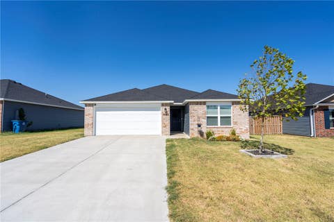 Photo of 1533 Ace Avenue, Gentry, AR 72734 (MLS # 1359349)