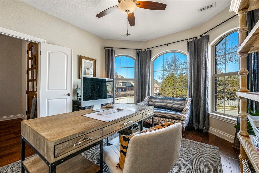 Shadow Valley Pud Ph Vii Rogers - Residential