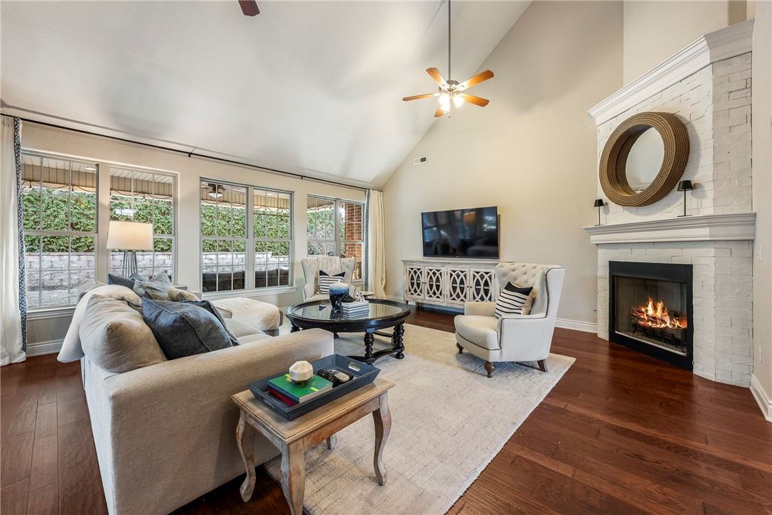 Shadow Valley Pud Ph Vii Rogers - Residential