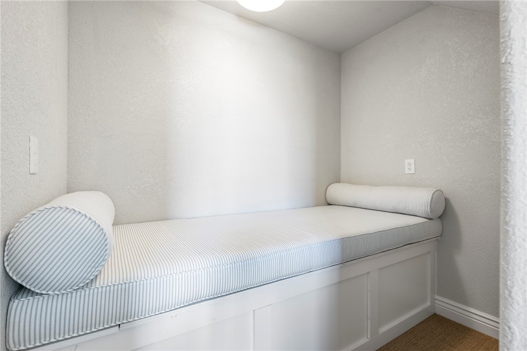 Shadow Valley Pud Ph Vii Rogers - Residential